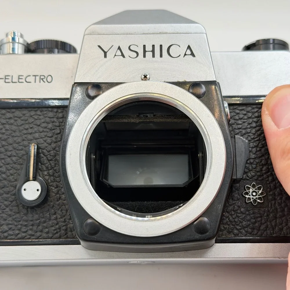 Yashica TL-Electro 35mm SLR Film Camera Body Silver Black M42 Mount 60513353